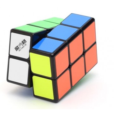 Cubo mágico 2 x 2 x 3 Base branca.